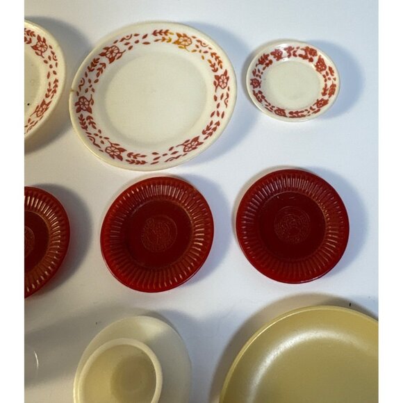 Marx Dollhouse Dish Set Plates Glasses Cups Saucers Glasses Tea Pot Tray 19 Pc - Picture 6 of 9
